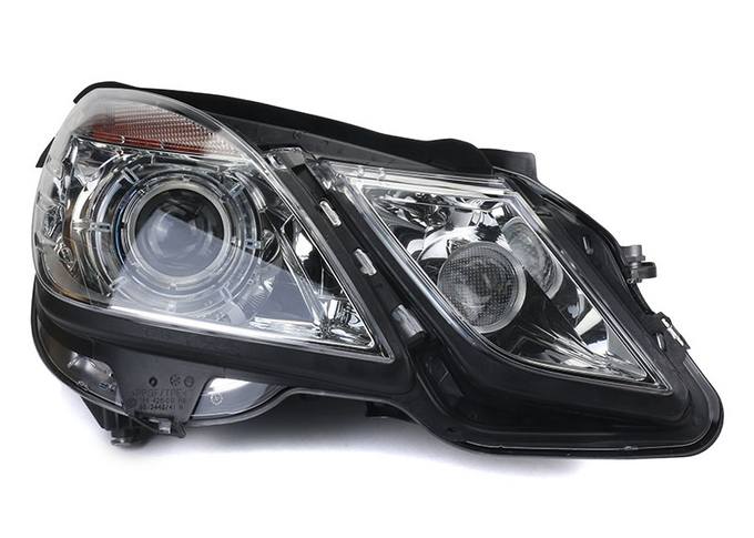 Mercedes Headlight Assembly - Passenger Side (Xenon) 2128201239